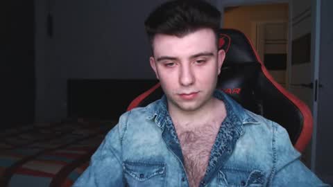 Snapshot of honey_furry chatting on February 21, 12:05 am Wolfy online show from February 21, 12:05 am