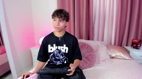 honeymoon_sariel online show from November 13, 8:57 pm