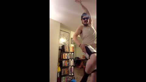 horntacular online show from April 7, 11:38 pm