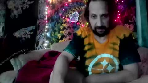 Snapshot of horny_hippie420 chatting on December 31, 3:42 pm Horny Rockstar420 online show from December 31, 3:42 pm