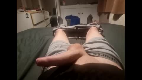 hornydaddy6737 online show from December 13, 8:04 pm