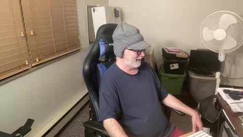 Snapshot of hornyeveryday24hours chatting on February 6, 2:55 am Brett online show from February 6, 2:55 am