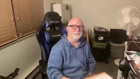 Snapshot of hornyeveryday24hours chatting on December 29, 2:27 am Brett online show from December 29, 2:27 am