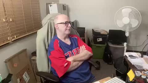 Snapshot of hornyeveryday24hours chatting on March 9, 11:35 pm Brett online show from March 9, 11:35 pm