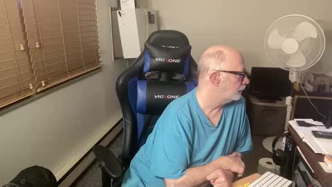 Snapshot of hornyeveryday24hours chatting on January 19, 10:49 pm Brett online show from January 19, 10:49 pm