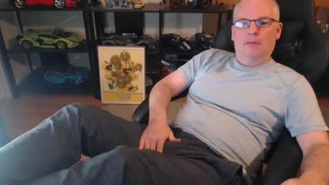 hornynthick70 online show from March 8, 2:32 am