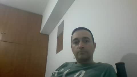 Snapshot of hornysnake69 chatting on January 17, 2:28 pm hornysnake69 online show from January 17, 2:28 pm