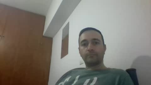 Snapshot of hornysnake69 chatting on January 19, 2:25 am hornysnake69 online show from January 19, 2:25 am