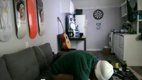 hornysqueeze online show from February 18, 5:38 am