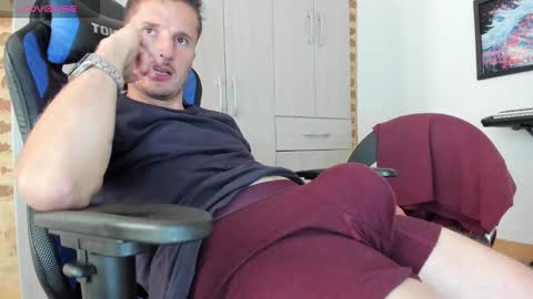 horse_man2 online show from October 9, 8:36 pm