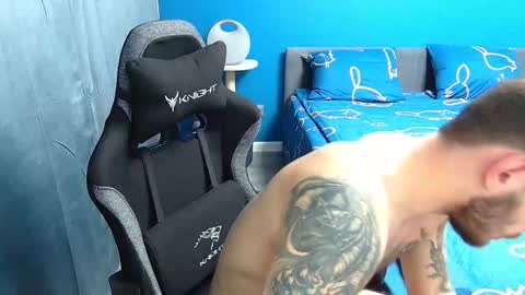 hot_cap_77 online show from February 15, 7:55 pm