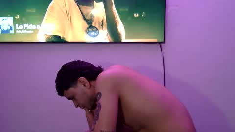 hot_ryyan online show from October 29, 7:06 pm