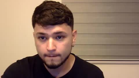 hot_ryyan online show from November 22, 8:58 am