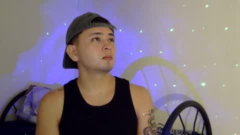 hot_ryyan online show from September 19, 7:09 am