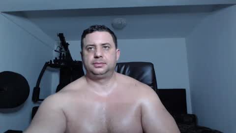 Snapshot of hot_stefano1 chatting on December 27, 4:55 pm Stefano.. online show from December 27, 4:55 pm