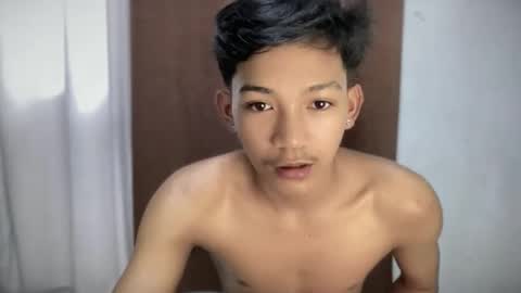 hotasian_jerome online show from February 25, 6:36 am