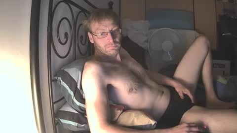 Snapshot of hotbilly_39 chatting on September 26, 11:02 pm hotbilly_39 online show from September 26, 11:02 pm