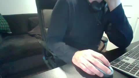 hotdog1124 online show from January 12, 1:37 pm