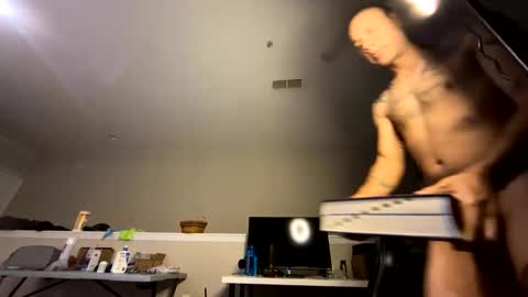 Snapshot of hotgabe69 chatting on January 7, 7:33 am hotgabe69 online show from January 7, 7:33 am