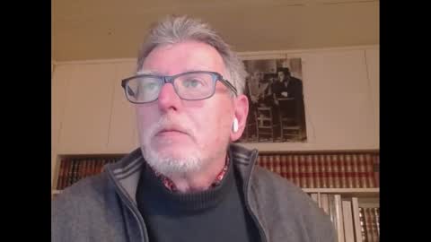 Snapshot of hotlux_54 chatting on February 2, 6:31 pm hotlux_54 online show from February 2, 6:31 pm