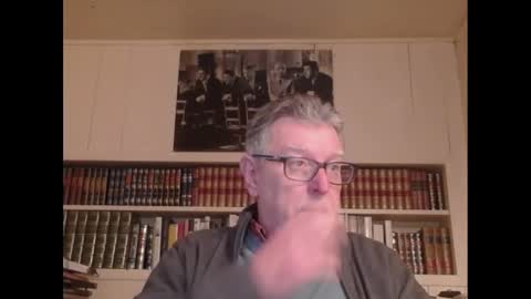 Snapshot of hotlux_54 chatting on January 18, 9:02 am hotlux_54 online show from January 18, 9:02 am