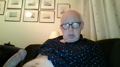 hotmuff99 online show from November 3, 12:48 am