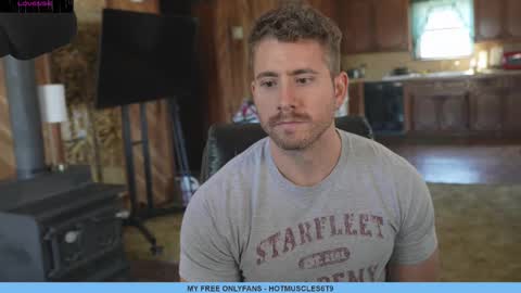 hotmuscles6t9 online show from March 10, 7:40 pm