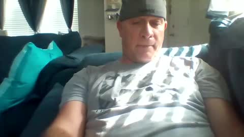 Snapshot of hotyummycock69 chatting on September 18, 7:38 pm hotyummycock69 online show from September 18, 7:38 pm