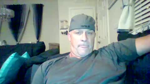 Snapshot of hotyummycock69 chatting on September 12, 12:43 am hotyummycock69 online show from September 12, 12:43 am
