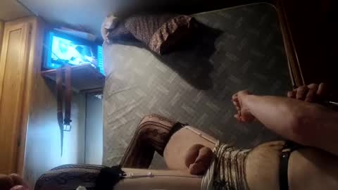 houndmefromhell online show from February 4, 9:10 pm