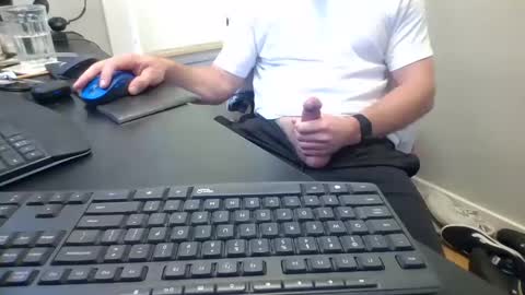 Snapshot of hoverday chatting on September 13, 1:23 pm hoverday online show from September 13, 1:23 pm