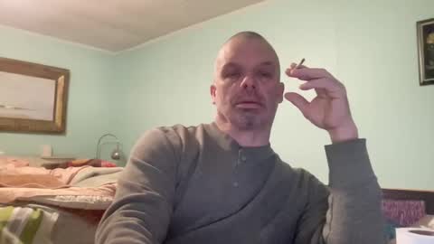 Snapshot of howlingatnothing chatting on January 19, 11:34 am howlingatnothing online show from January 19, 11:34 am