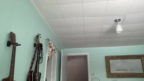 howlingatnothing online show from November 29, 2:41 pm