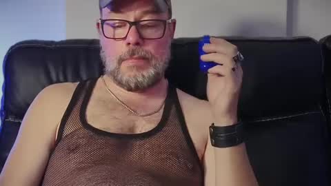 Snapshot of hudson_cage chatting on September 27, 1:25 am Hudson Cage formerly DCLthrKnkBoy online show from September 27, 1:25 am