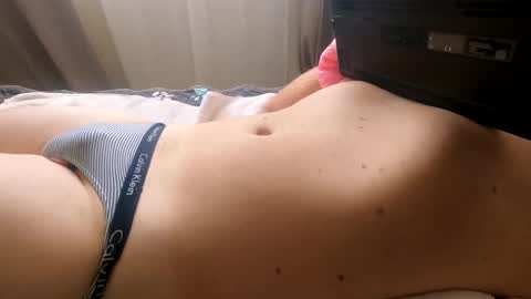 HugeCumshots online show from October 3, 11:54 pm