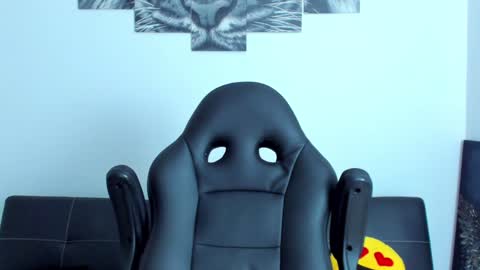 Eli online show from December 2, 11:54 am