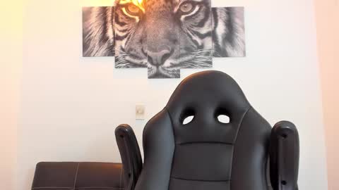 Eli online show from March 2, 11:45 pm