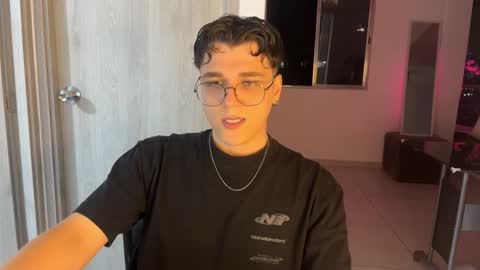 hun_damer online show from October 12, 1:32 am