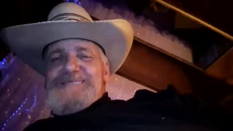 hung34u online show from October 19, 1:25 pm