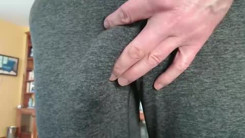 Big uncut cock dripping online show from February 14, 7:02 pm
