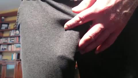 Big uncut cock dripping online show from February 1, 12:29 am