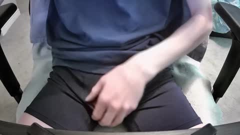 hungandhorny750902 online show from March 5, 2:56 pm