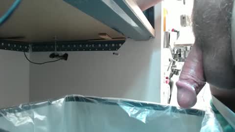 hungforfun8 online show from January 1, 2:20 pm