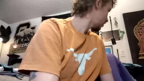 Snapshot of hungtxcock92 chatting on February 2, 1:41 pm hungtxcock92 online show from February 2, 1:41 pm