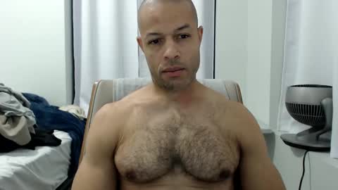 Snapshot of hungxpert chatting on February 16, 9:59 pm hungxpert online show from February 16, 9:59 pm