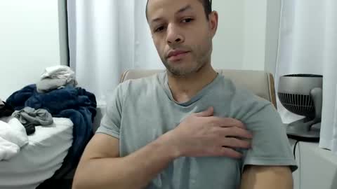 Snapshot of hungxpert chatting on March 12, 3:24 am hungxpert online show from March 12, 3:24 am