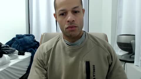 Snapshot of hungxpert chatting on March 10, 4:38 am hungxpert online show from March 10, 4:38 am