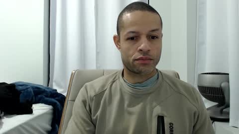 Snapshot of hungxpert chatting on March 4, 5:42 am hungxpert online show from March 4, 5:42 am