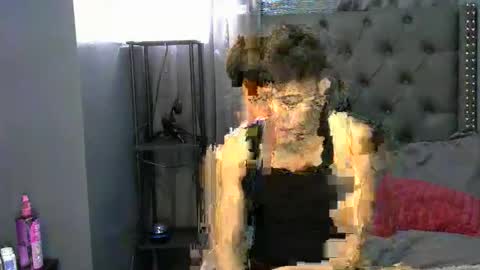 Snapshot of hunkpinoy16 chatting on September 20, 11:32 am Thehunkpinoy online show from September 20, 11:32 am
