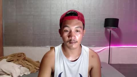 hunkylloyd online show from May 9, 2:40 pm